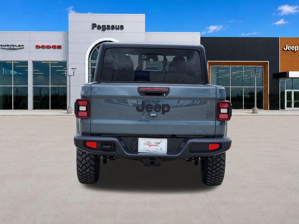 new 2026 Jeep Gladiator car, priced at $48,111