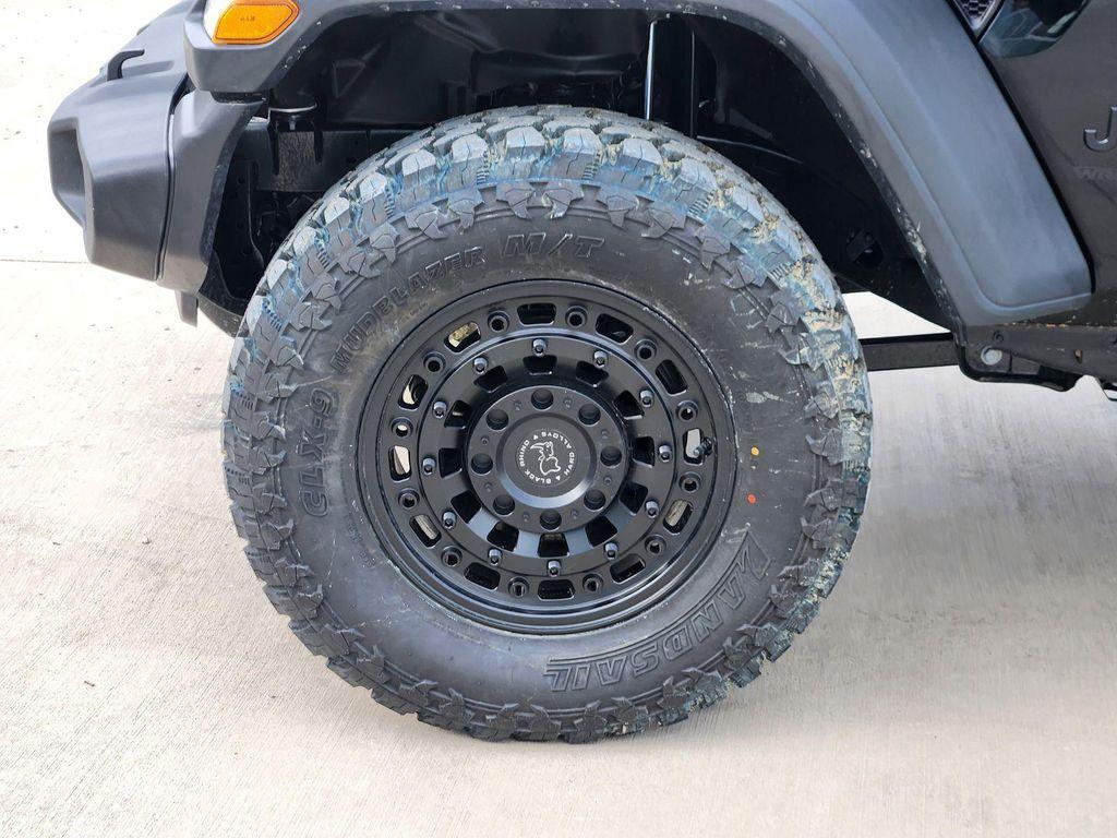 new 2025 Jeep Wrangler car, priced at $39,817