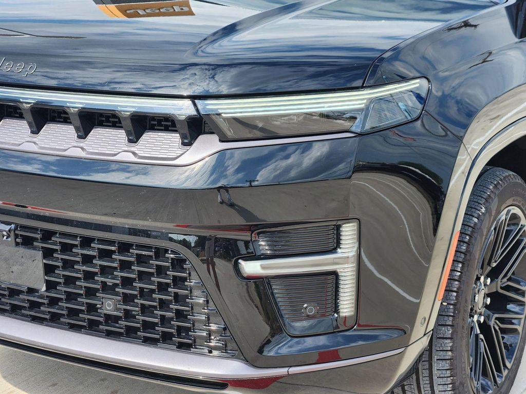 new 2026 Jeep Grand Wagoneer car, priced at $77,621