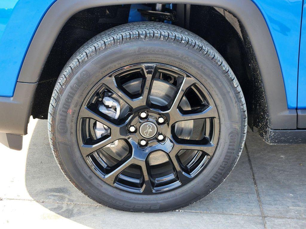 new 2026 Jeep Compass car, priced at $26,479