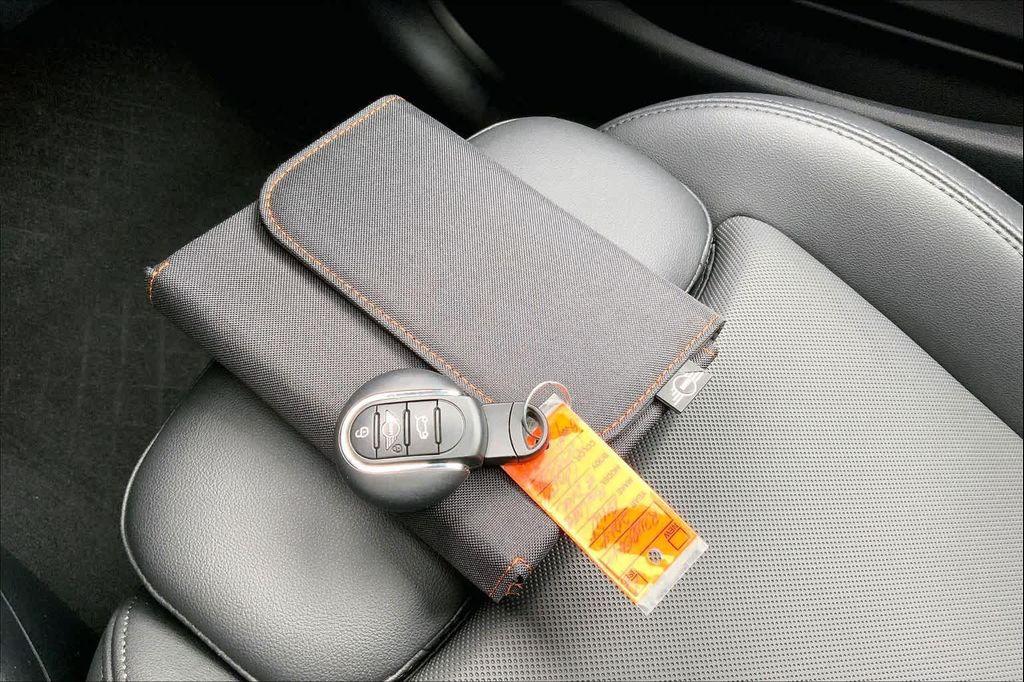 used 2024 MINI Hardtop car, priced at $26,487