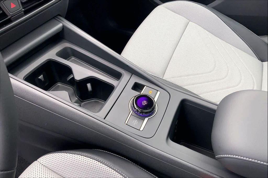 used 2025 Volkswagen Tiguan car, priced at $31,987