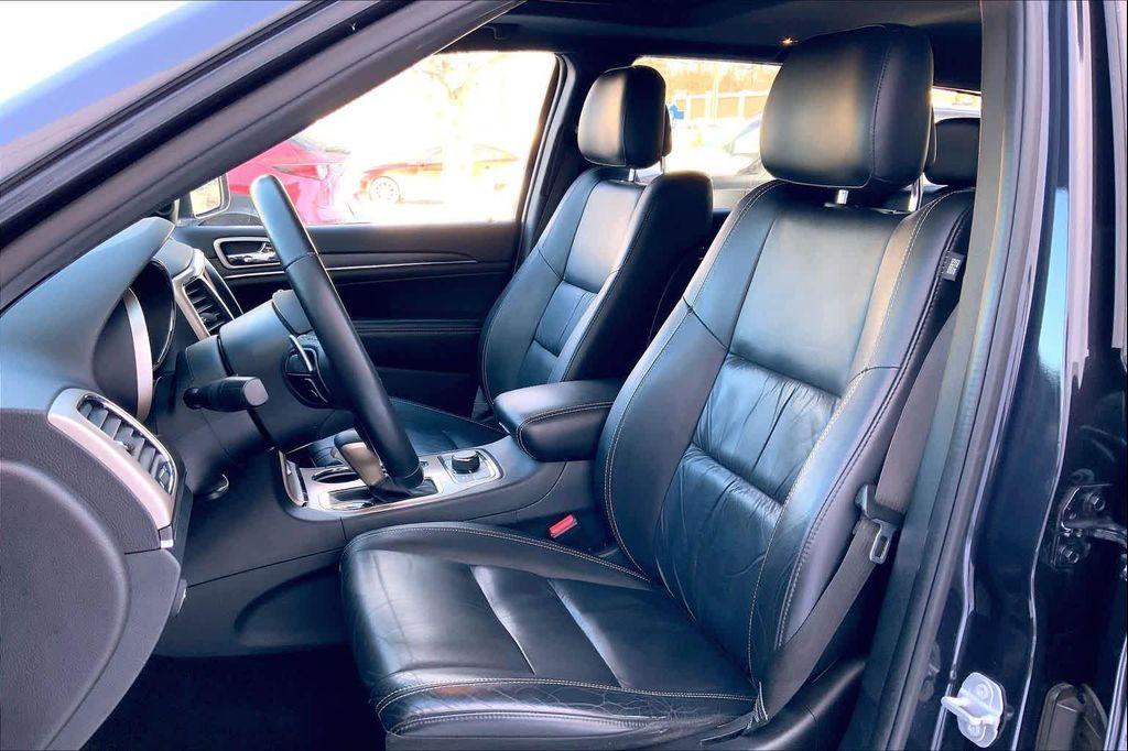 used 2016 Jeep Grand Cherokee car, priced at $11,711