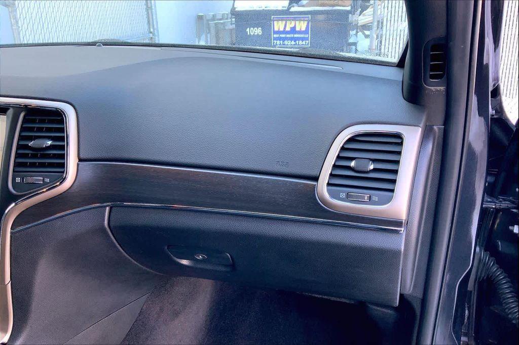 used 2016 Jeep Grand Cherokee car, priced at $11,711