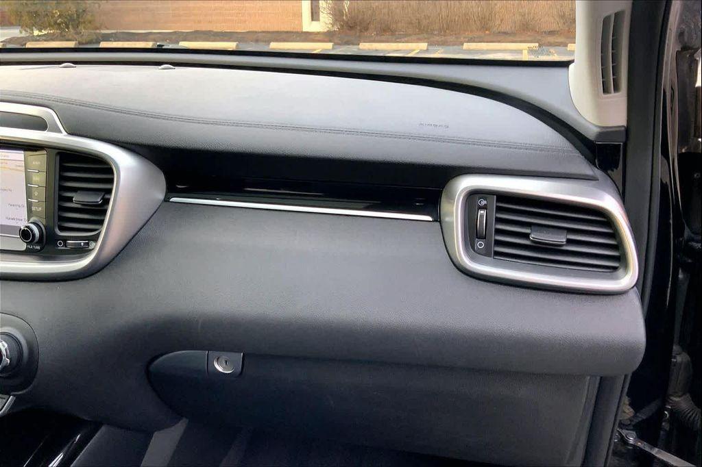 used 2019 Kia Sorento car, priced at $15,711