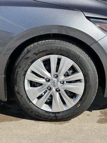 new 2025 Nissan Sentra car, priced at $21,571