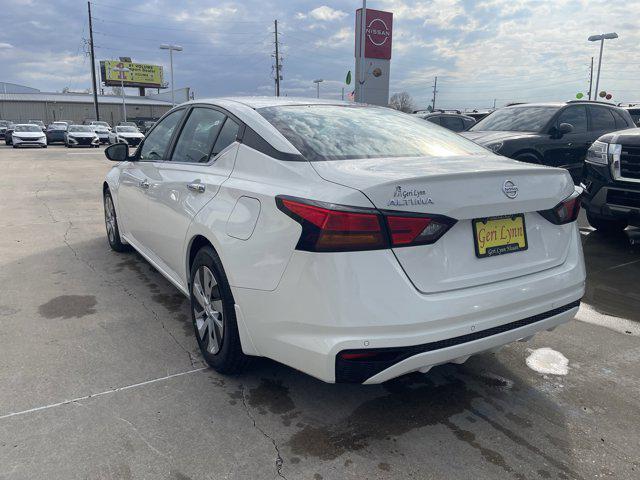 used 2021 Nissan Altima car, priced at $13,999