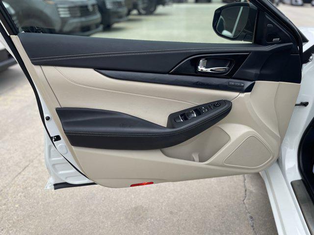 used 2023 Nissan Maxima car, priced at $32,247