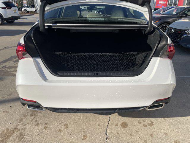 used 2019 Toyota Avalon car, priced at $24,645