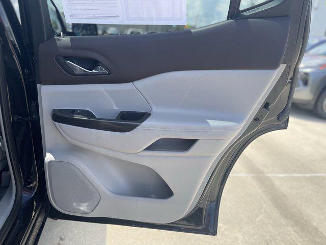 used 2023 GMC Acadia car, priced at $24,263