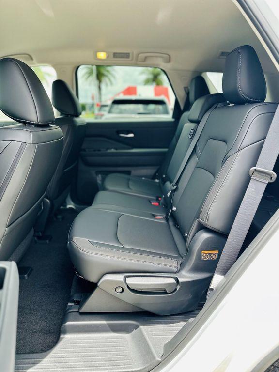 new 2026 Nissan Pathfinder car, priced at $42,189