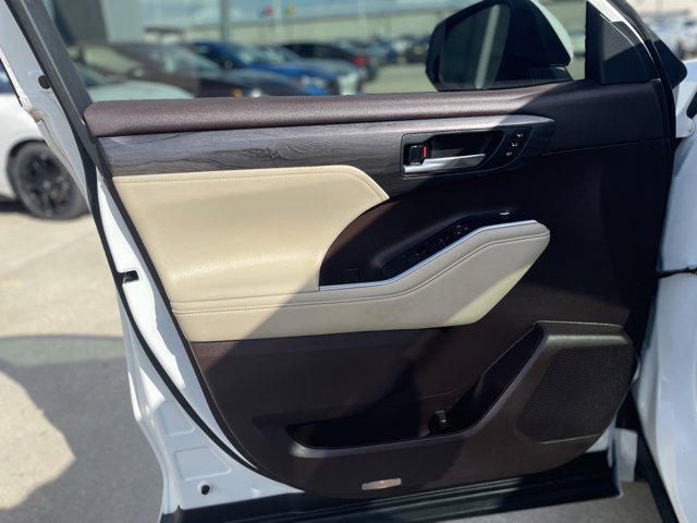 used 2021 Toyota Highlander car, priced at $29,388