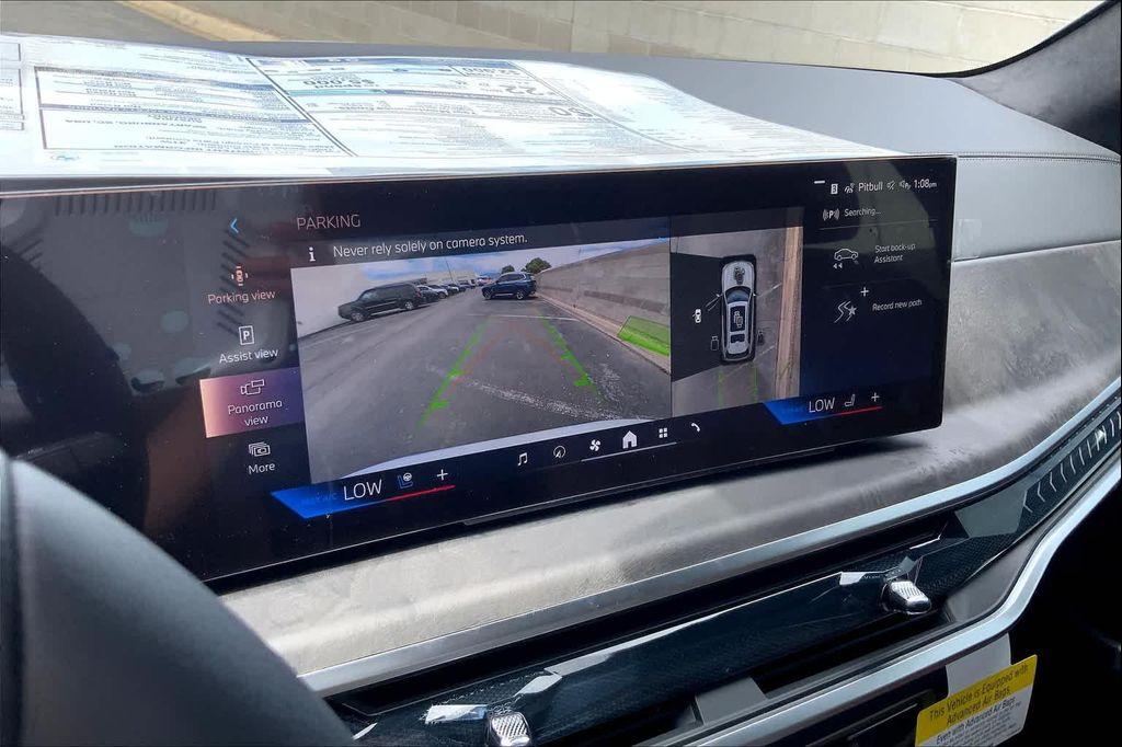 new 2025 BMW X7 car, priced at $85,950