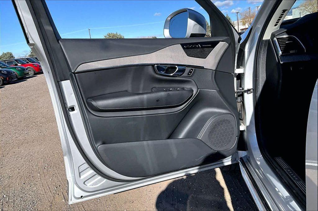 used 2022 Volvo XC90 car, priced at $39,900