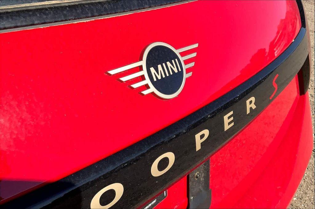 new 2025 MINI Hardtop car, priced at $35,000