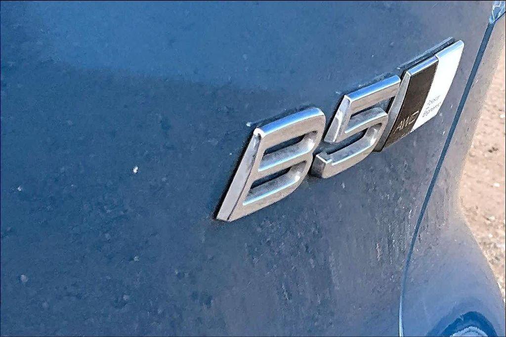 used 2023 Volvo XC40 car, priced at $31,950