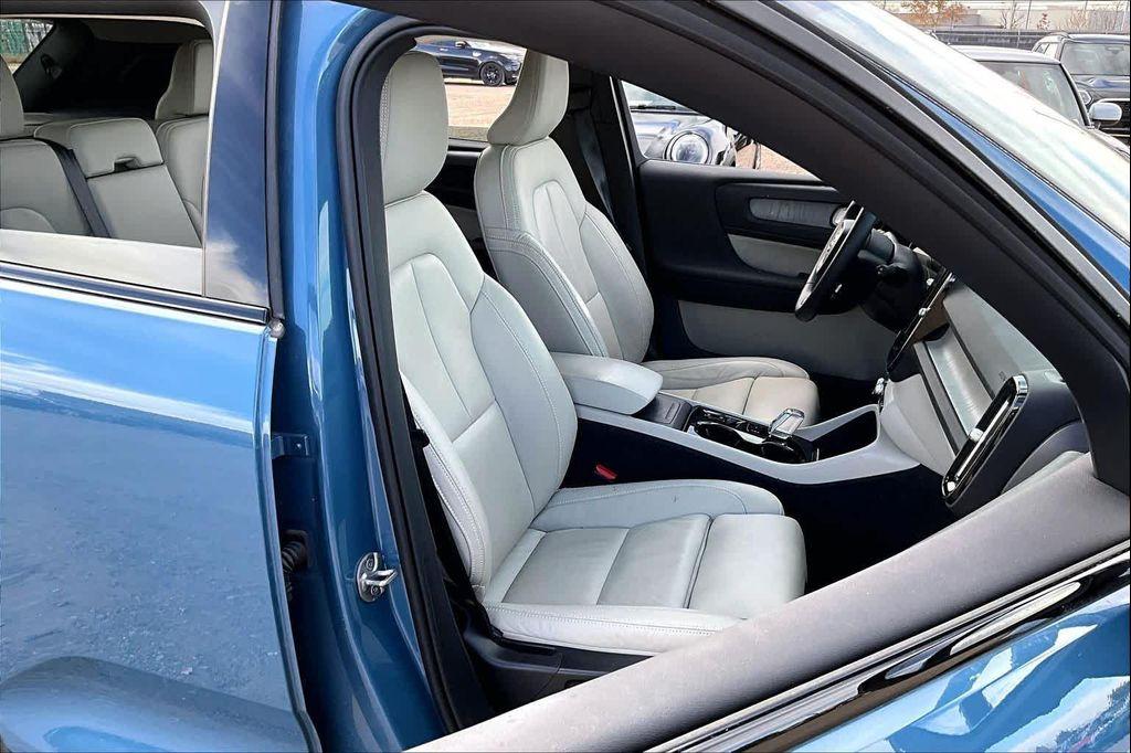 used 2023 Volvo XC40 car, priced at $31,950