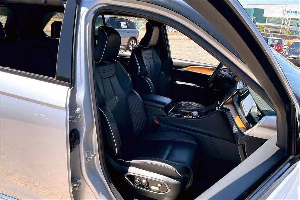 used 2024 Jeep Grand Cherokee car, priced at $53,288