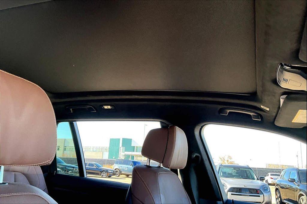 used 2022 BMW X7 car, priced at $37,750