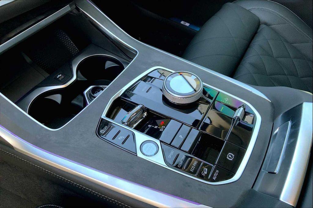 new 2025 BMW X7 car, priced at $84,950