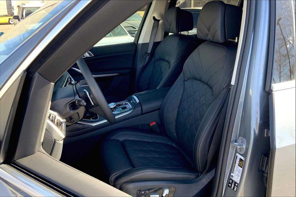 new 2025 BMW X7 car, priced at $82,950