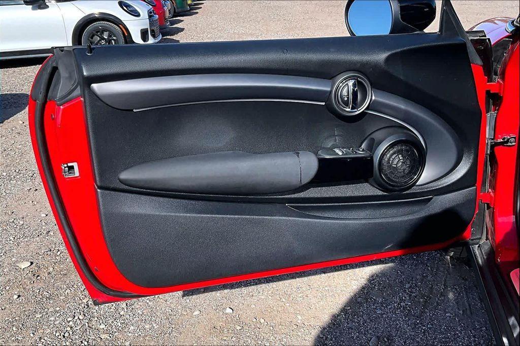 used 2024 MINI Hardtop car, priced at $25,000