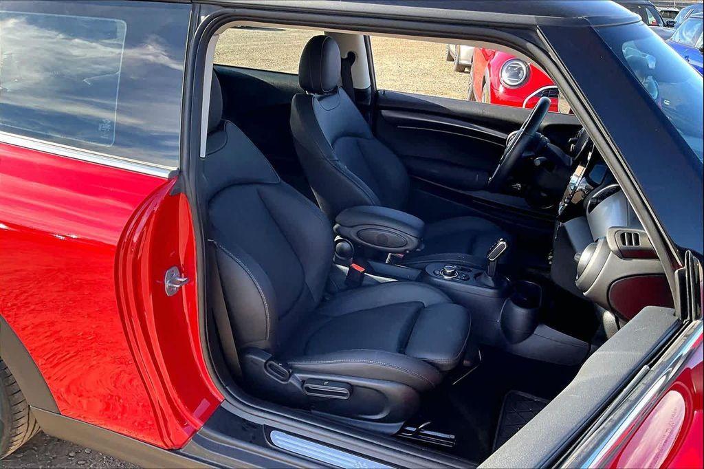 used 2024 MINI Hardtop car, priced at $25,000