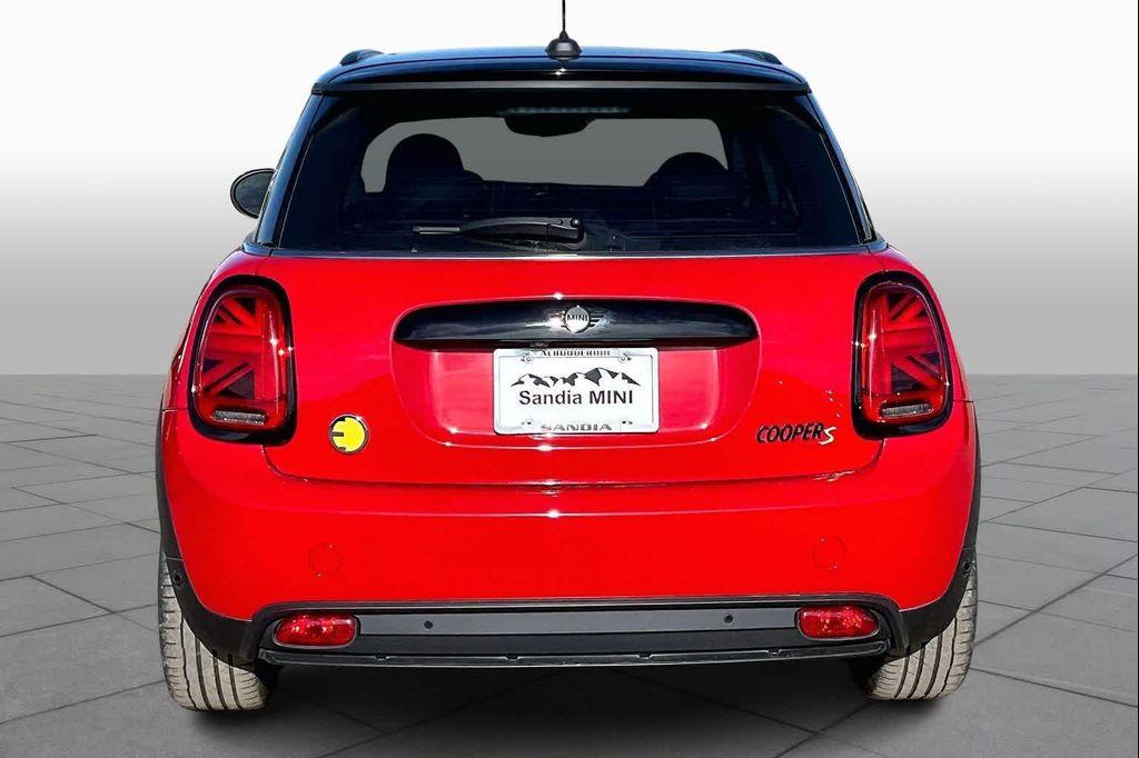used 2024 MINI Hardtop car, priced at $25,000