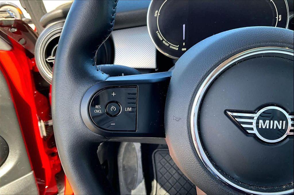used 2024 MINI Hardtop car, priced at $25,000