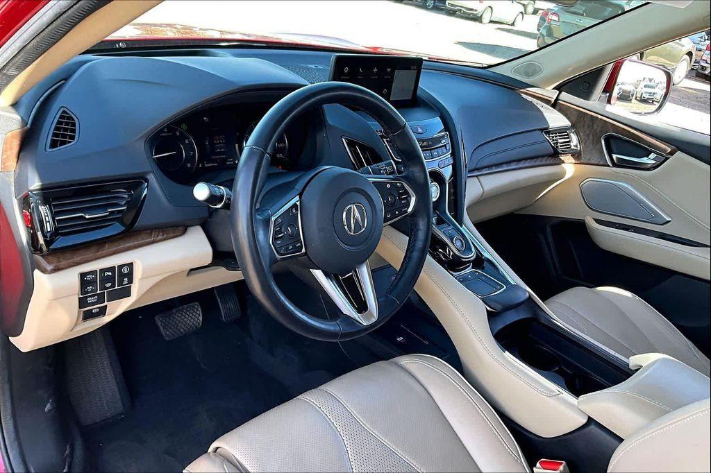 used 2024 Acura RDX car, priced at $43,900