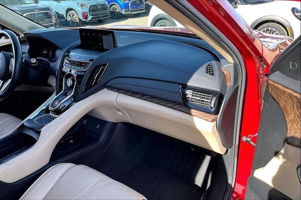 used 2024 Acura RDX car, priced at $43,900