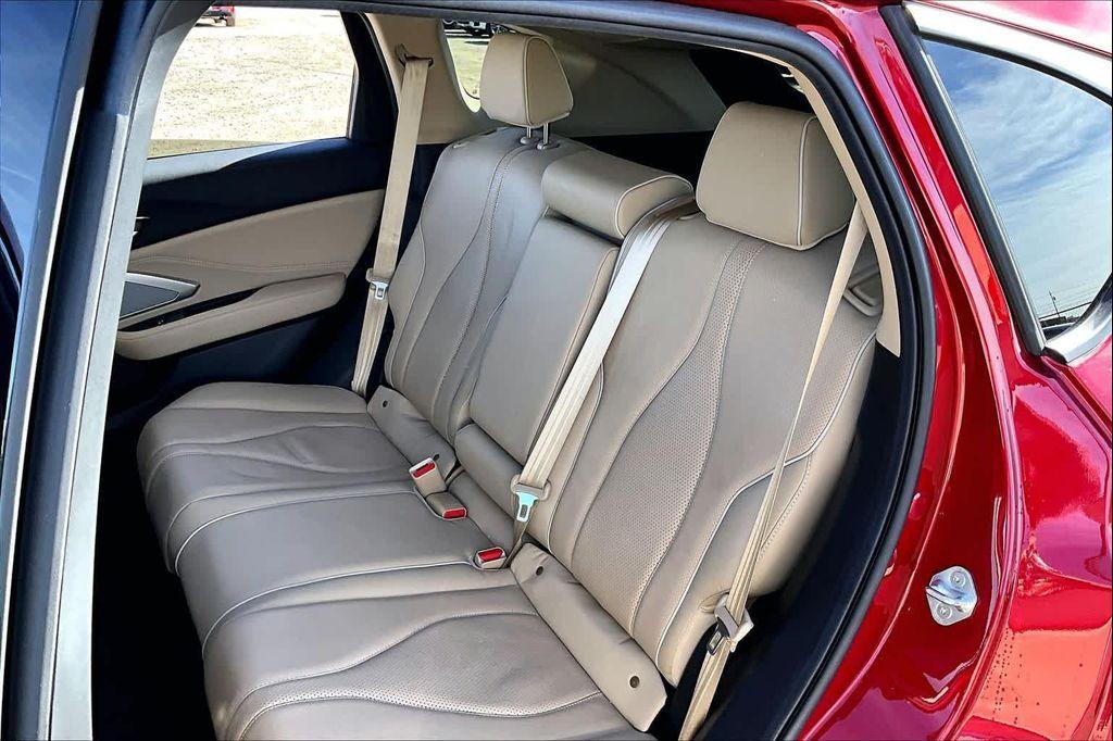 used 2024 Acura RDX car, priced at $43,900