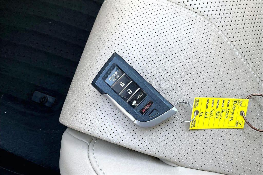 used 2024 Acura RDX car, priced at $43,900