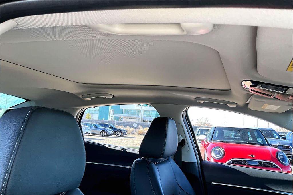 used 2023 Hyundai Sonata Hybrid car, priced at $26,700