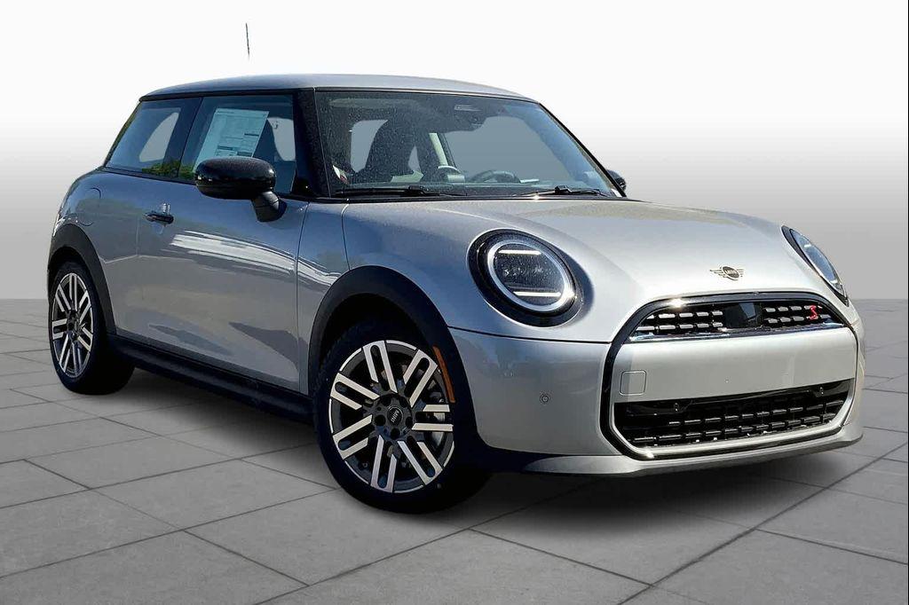new 2025 MINI Hardtop car, priced at $30,950