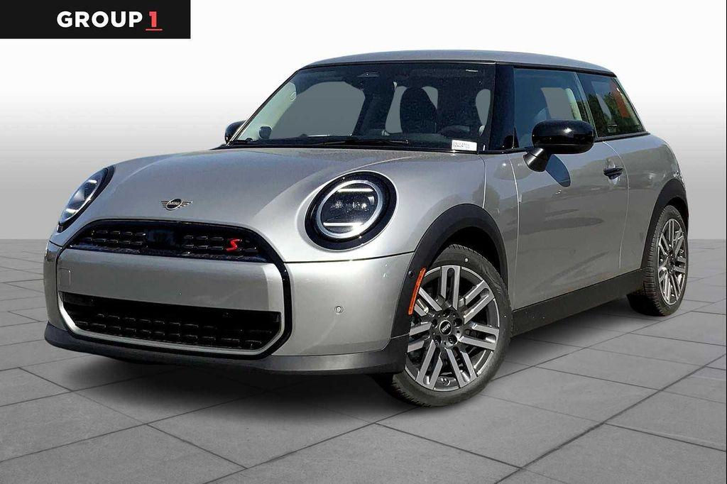 new 2025 MINI Hardtop car, priced at $30,950