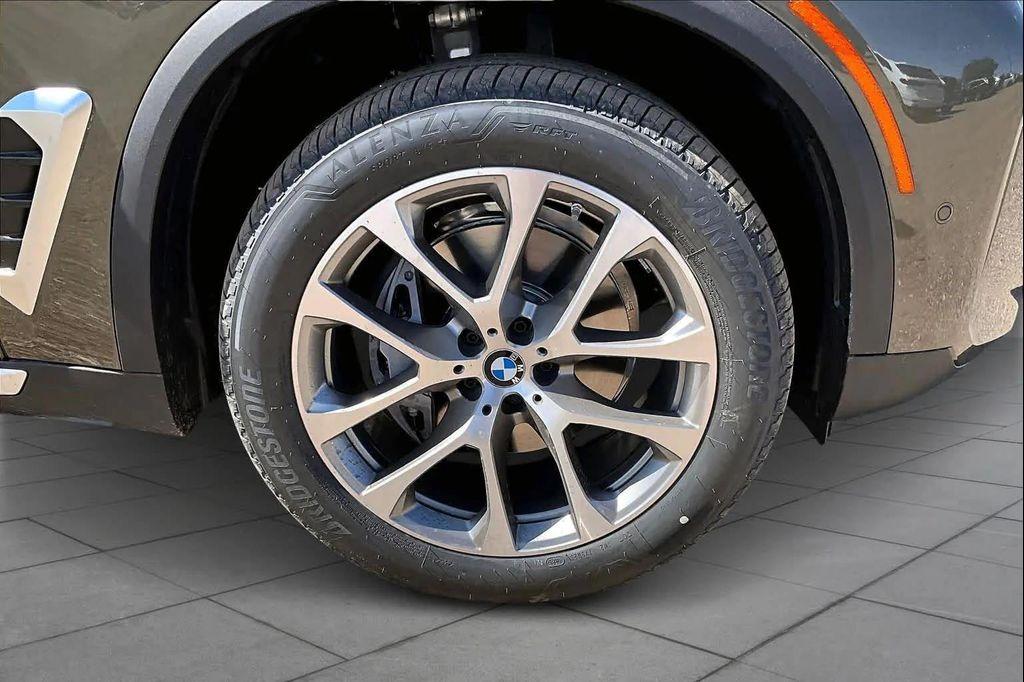 new 2026 BMW X5 car, priced at $79,800