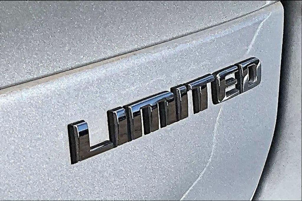 used 2022 Jeep Grand Cherokee L car, priced at $24,950