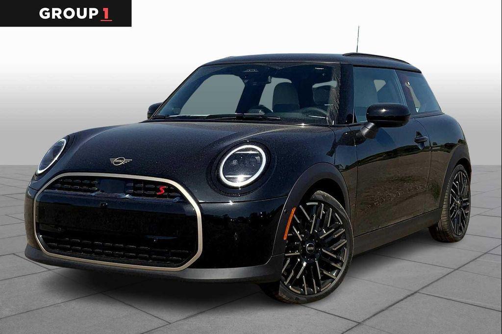 new 2025 MINI Hardtop car, priced at $32,950