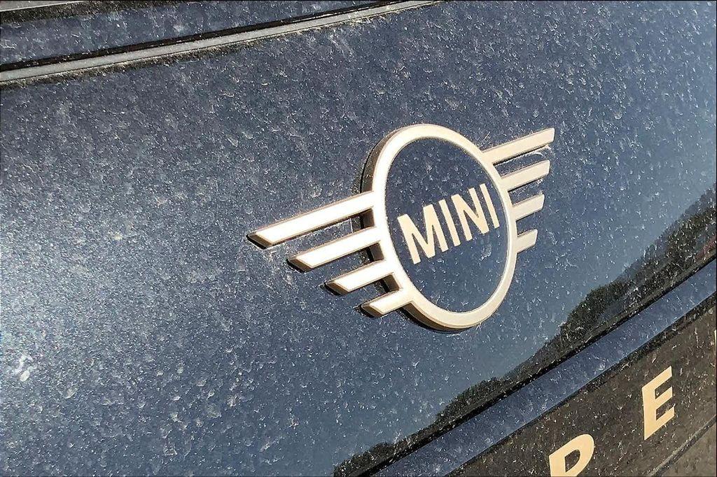 new 2025 MINI Hardtop car, priced at $32,950