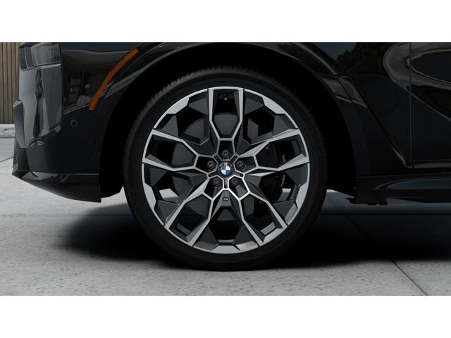 new 2026 BMW X7 car, priced at $122,090