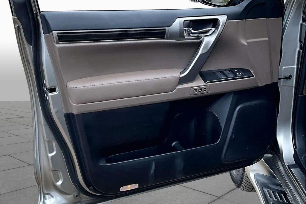 used 2023 Lexus GX 460 car, priced at $65,338