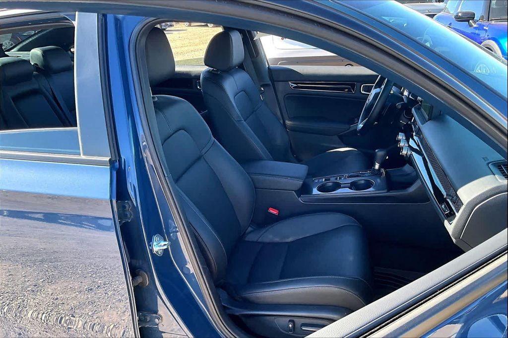 used 2025 Honda Civic Hybrid car, priced at $32,900