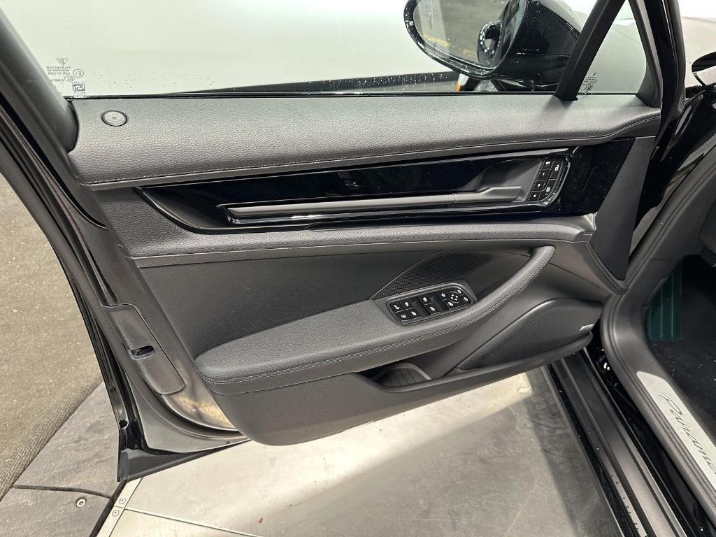 new 2026 Porsche Panamera car, priced at $146,380