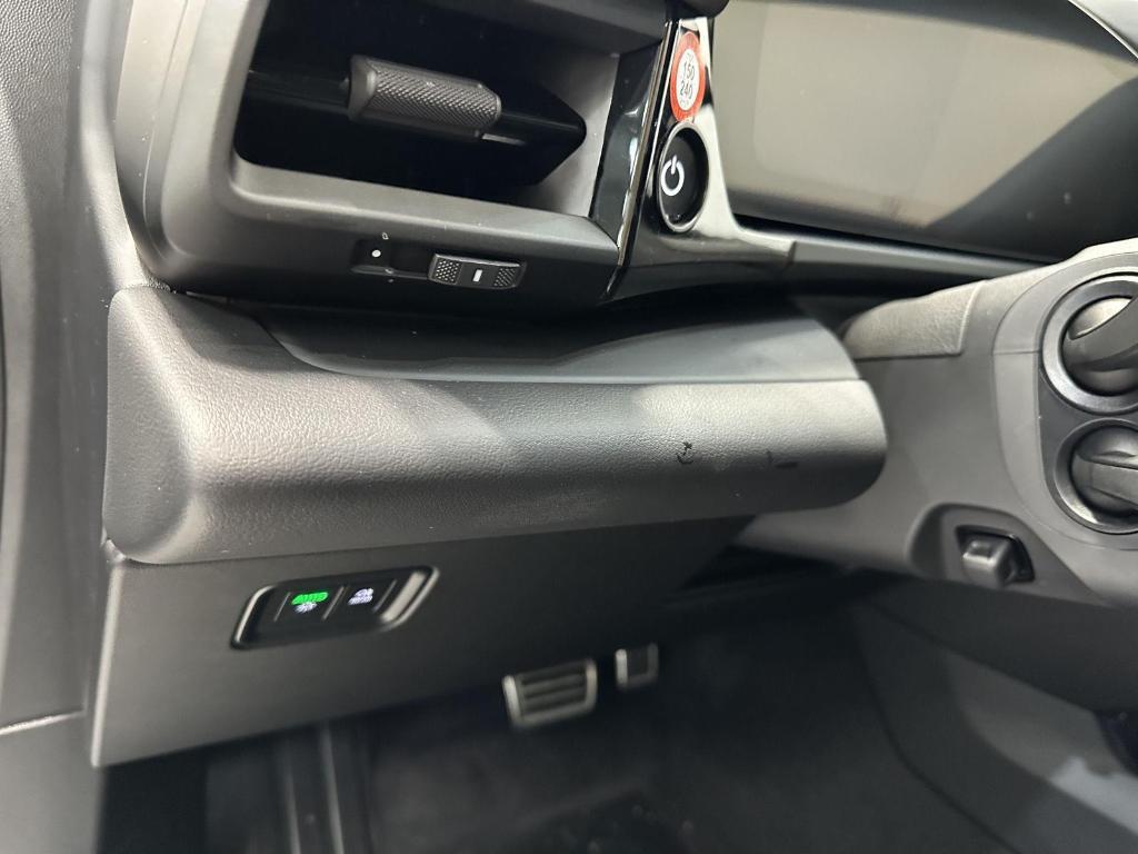 new 2025 Porsche Macan car, priced at $104,975