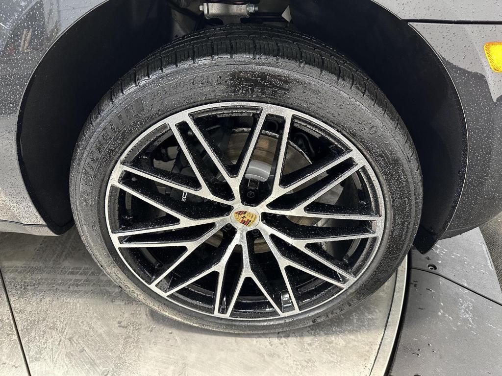 new 2026 Porsche Macan car