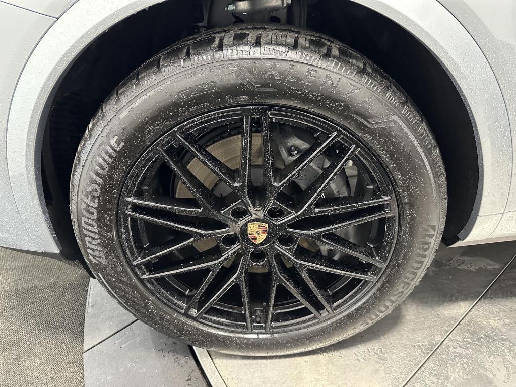new 2026 Porsche Cayenne car, priced at $116,610