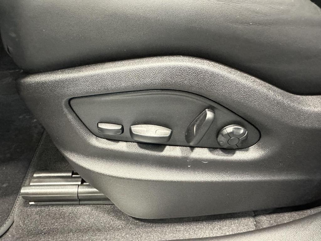 new 2026 Porsche Cayenne car, priced at $116,610