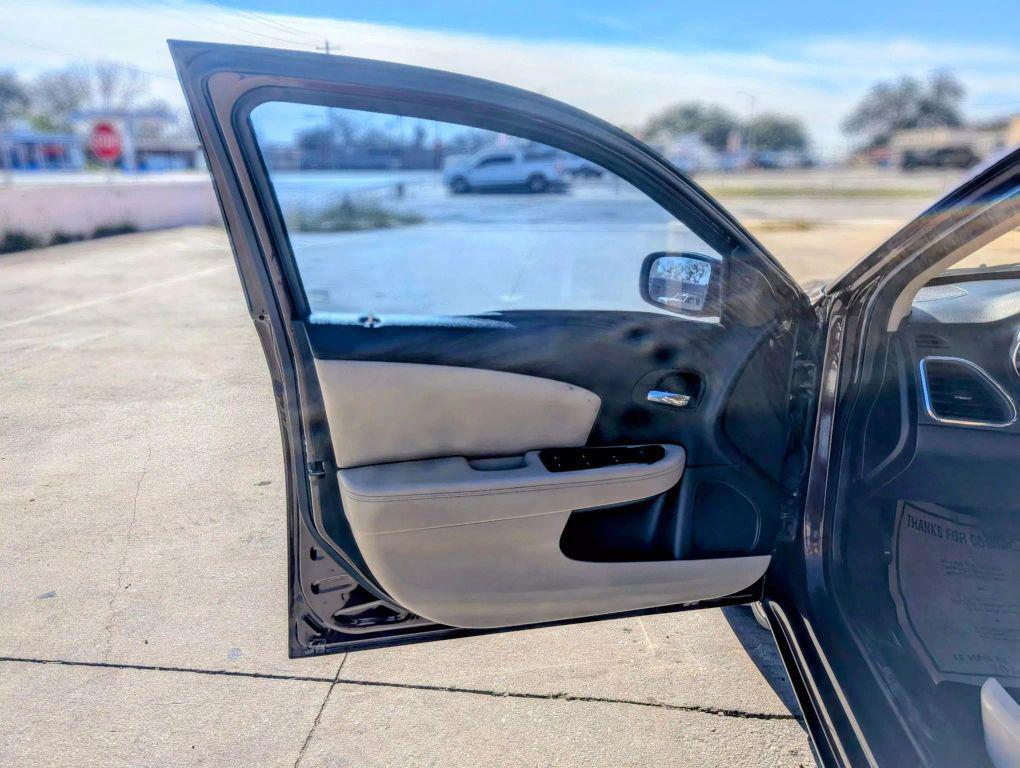 used 2013 Chrysler 200 car, priced at $5,995