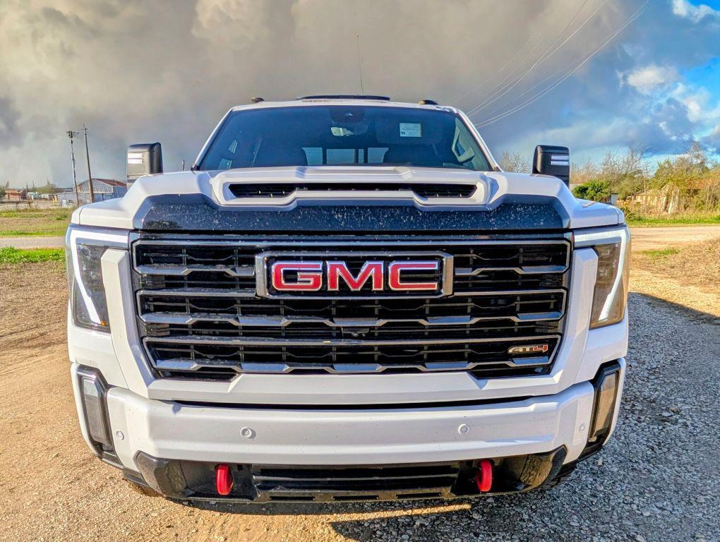 used 2024 GMC Sierra 2500 car, priced at $47,495